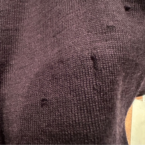 Eileen Fisher scarf with pailettes. Dark plum, 100% merino wool. - Picture 9 of 14